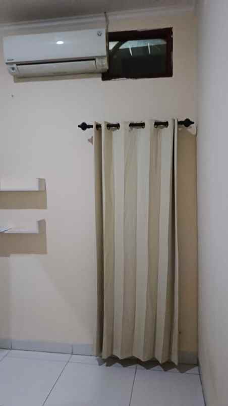 dijual rumah jurangmangu timur