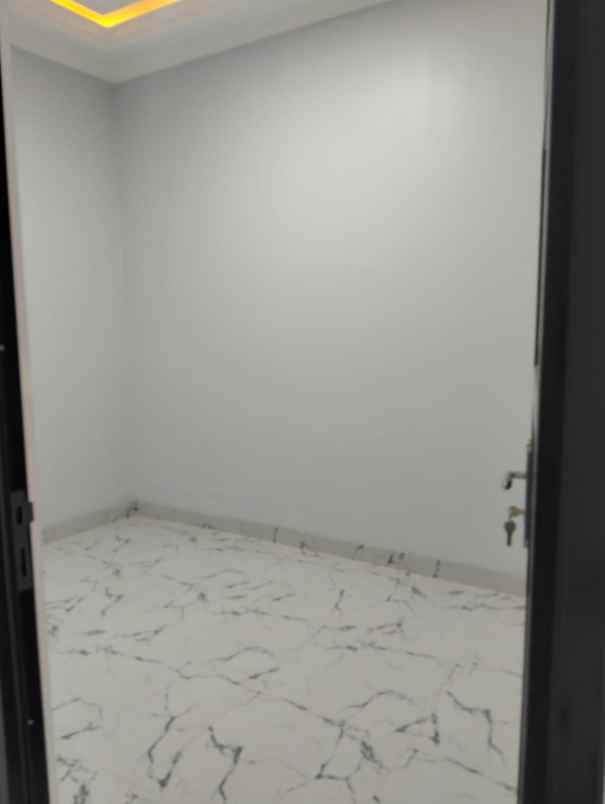 dijual rumah kalibaru cilodong depok