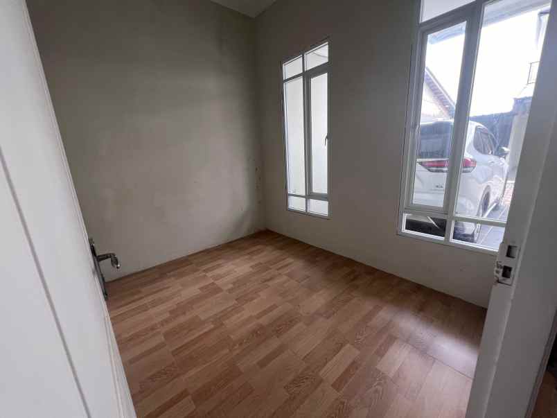 dijual rumah kalimulya cilodong depok