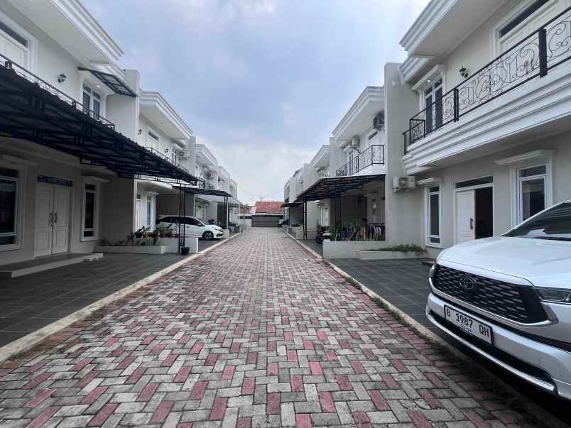 dijual rumah kalimulya cilodong depok