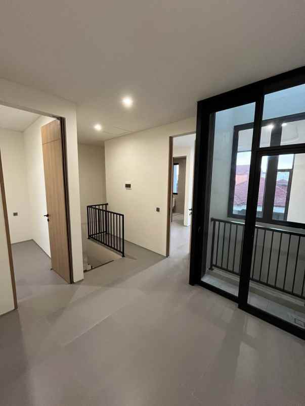 dijual rumah kanso house klampis semolo