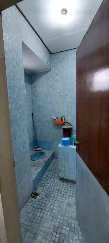 dijual rumah karang asem