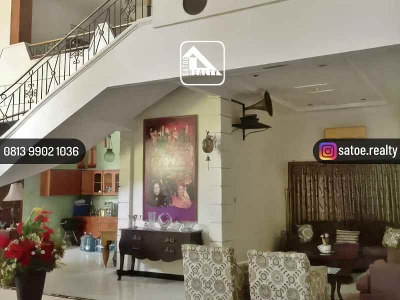 dijual rumah kav polri ragunan pasar