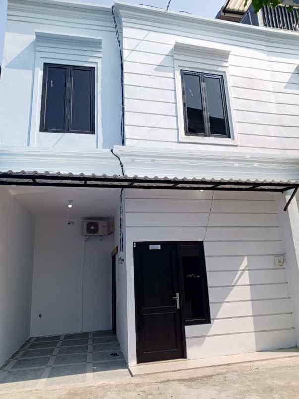 dijual rumah kebagusan