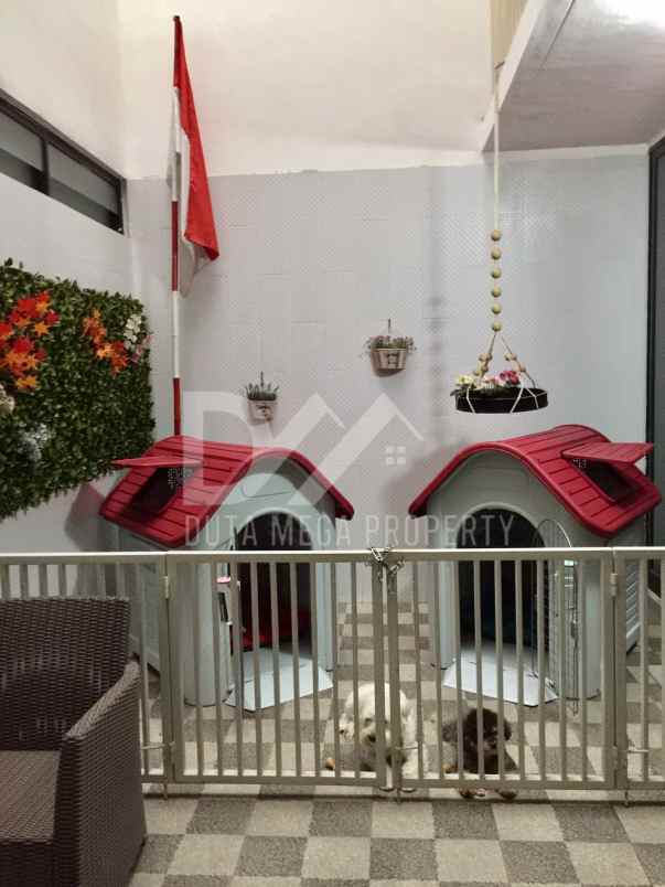 dijual rumah kebayoran residence sektor