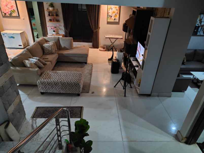 dijual rumah kebon jeruk jakarta barat