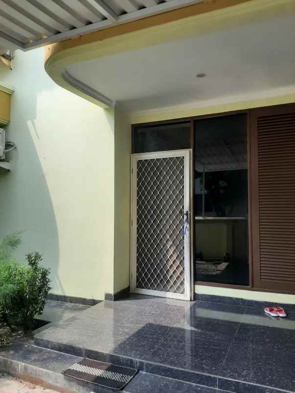 dijual rumah kelapa indah tangerang