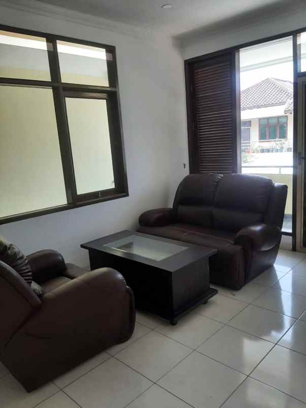 dijual rumah kelapa indah tangerang