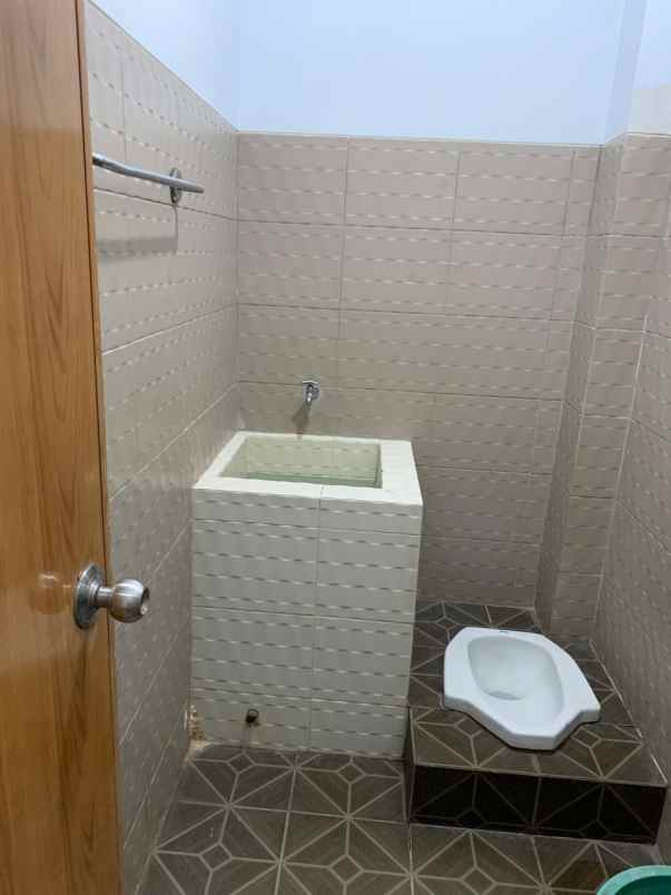 dijual rumah kelapa molek