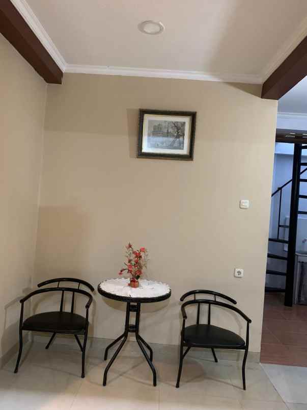 dijual rumah kelapa molek