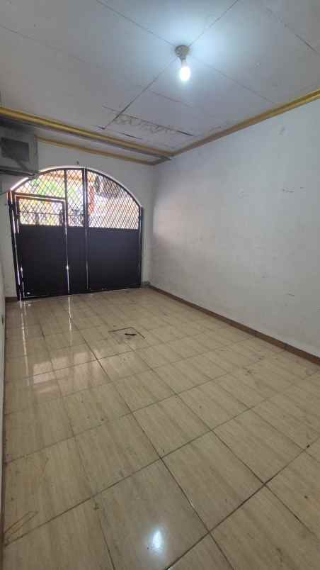dijual rumah kelapa sawit kelapa gading