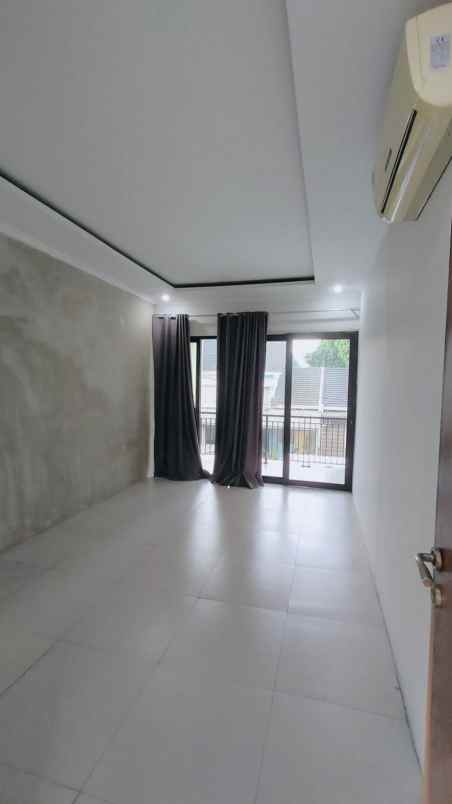 dijual rumah kencana loka bsd city