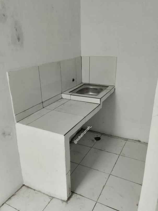 dijual rumah kertamukti