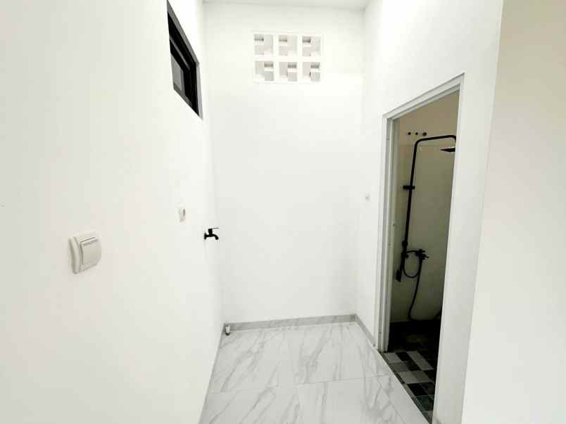 dijual rumah kinanti house jatihandap