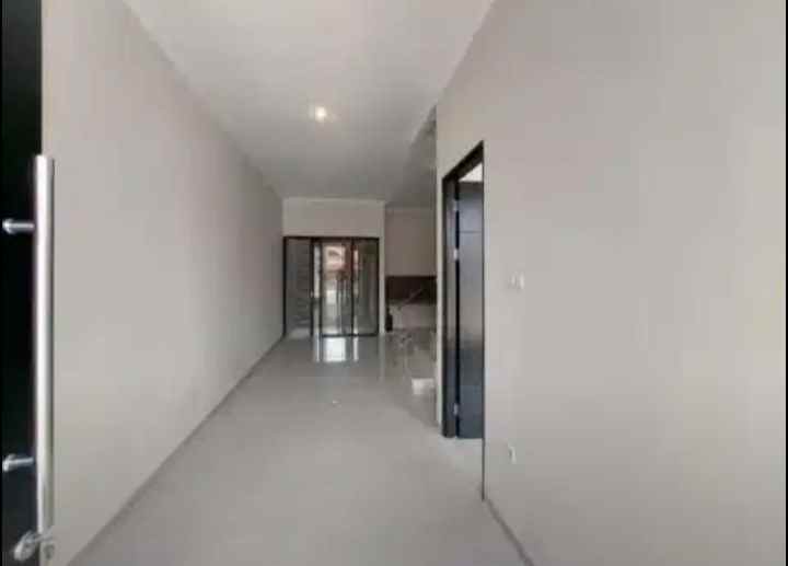 dijual rumah klampis semolo