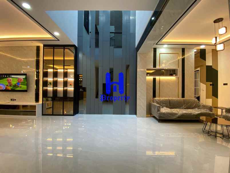 dijual rumah komplek brahrang asri