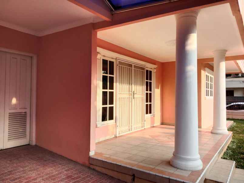 dijual rumah komplek hook di cikokol kota tangerang