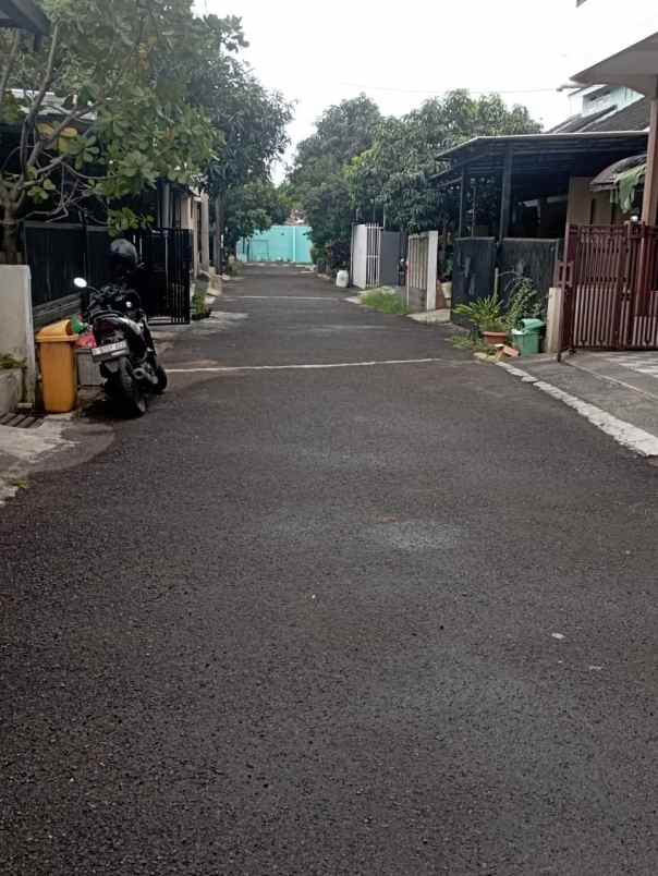 dijual rumah komplek pesona ciwastra