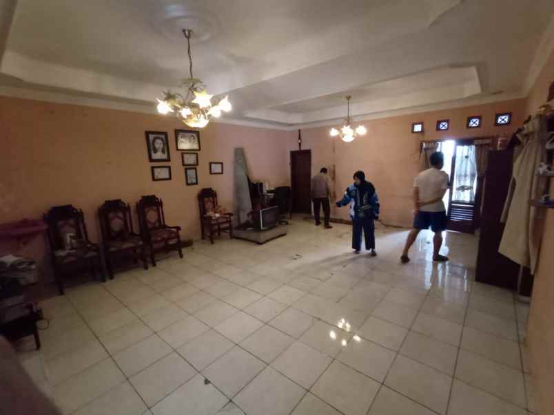 dijual rumah komplek pojok cimahi