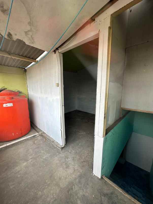 dijual rumah komplek sariwangi