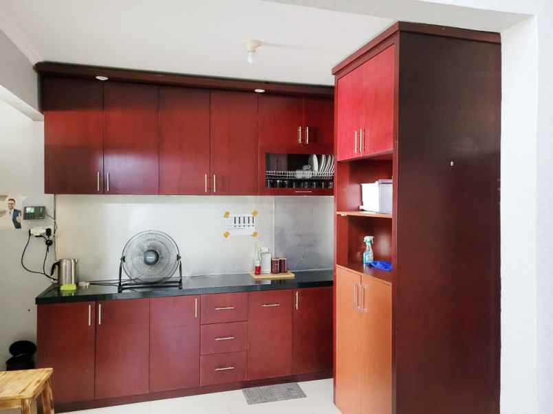 dijual rumah komplek titian kencana kel