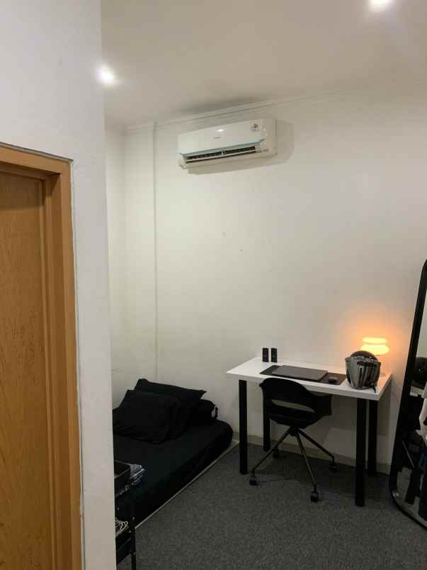 dijual rumah kost aktif johar baru jakarta pusat