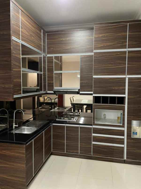 dijual rumah lebak bulus cilandak