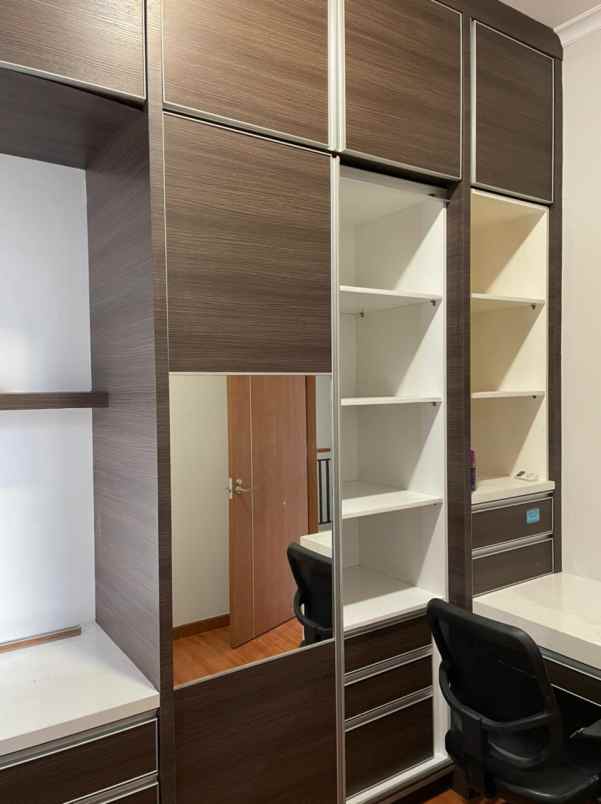 dijual rumah lebak bulus cilandak