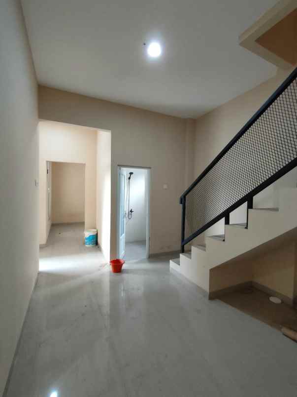 dijual rumah lenteng agung jakarta selatan