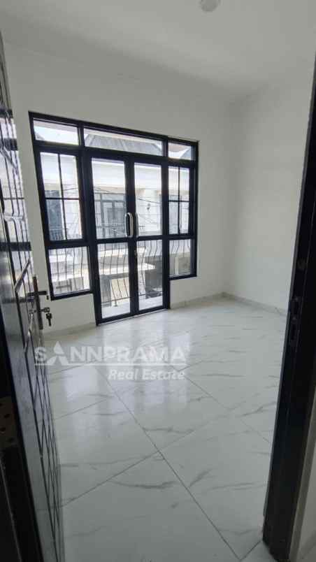 dijual rumah leuwinanggung