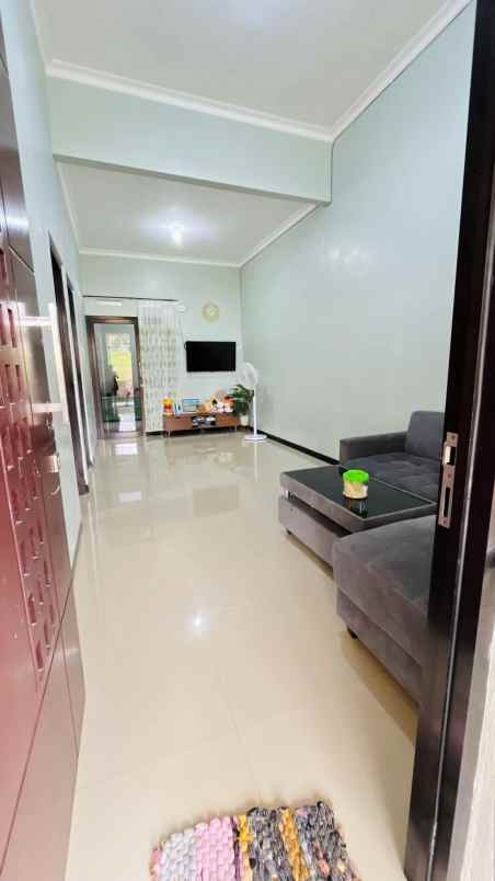 dijual rumah lokasi perumahan villa bukit tidar malang
