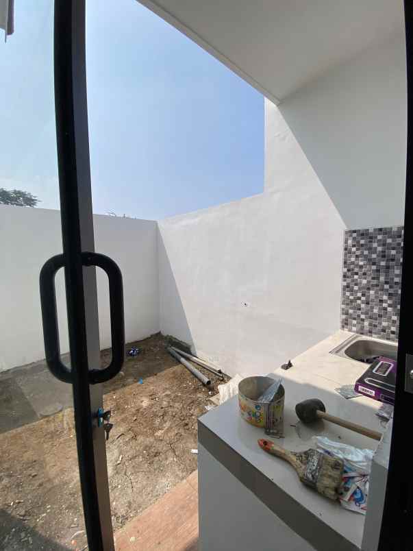 dijual rumah lokasi villa bukit tidar kota malang