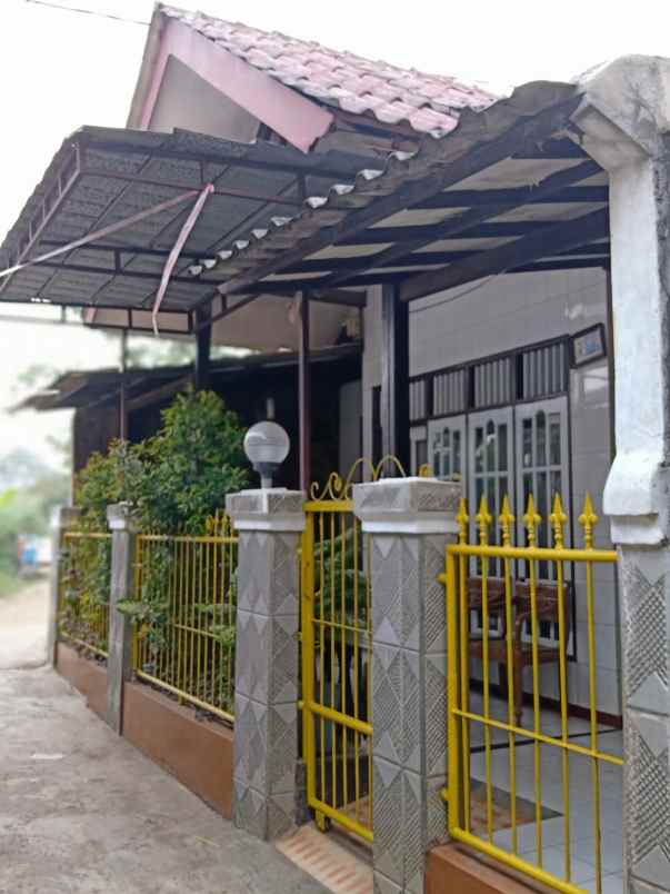 dijual rumah luas dan murah kp jati parung