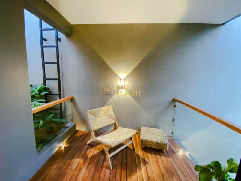 dijual rumah maguwoharjo kec depok kab