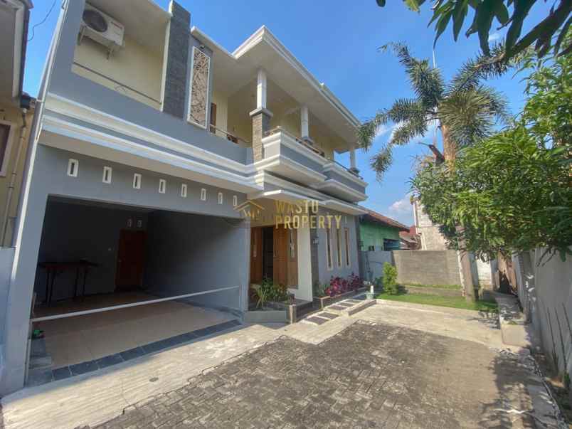 dijual rumah maguwoharjo kec depok kab