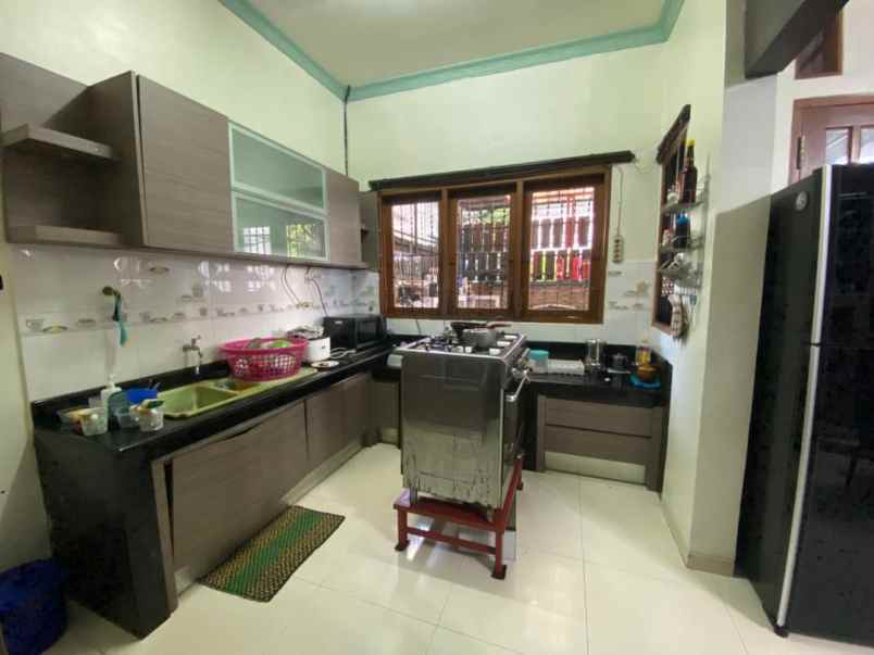 dijual rumah malibu v e28 cengkareng