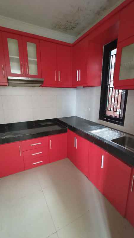 dijual rumah mampang