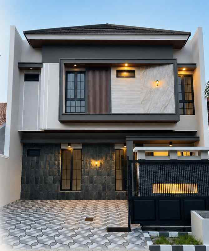 dijual rumah manyar jaya