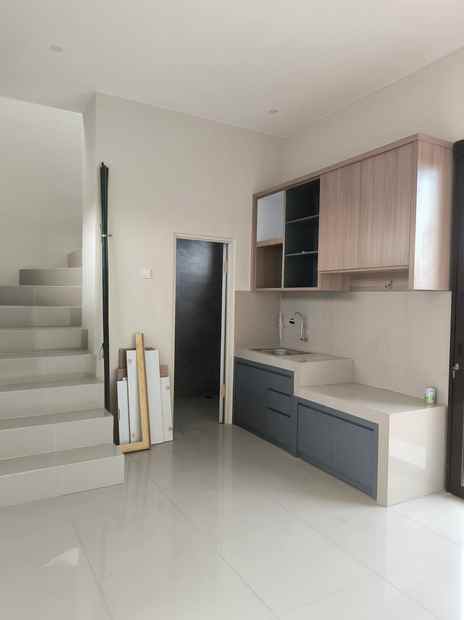 dijual rumah maura hill