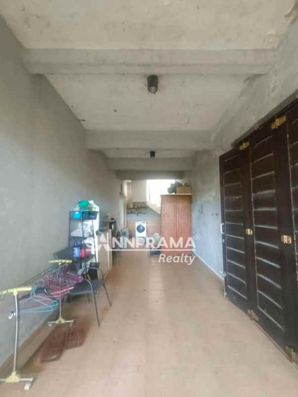 dijual rumah mekarjaya