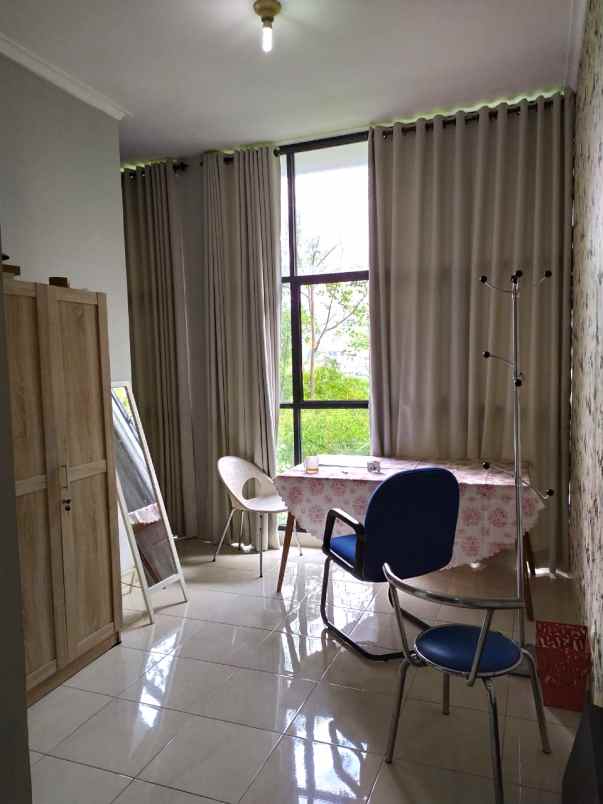 dijual rumah mekarwangi