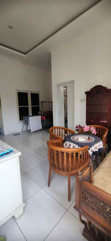 dijual rumah meruya ilir kembangan
