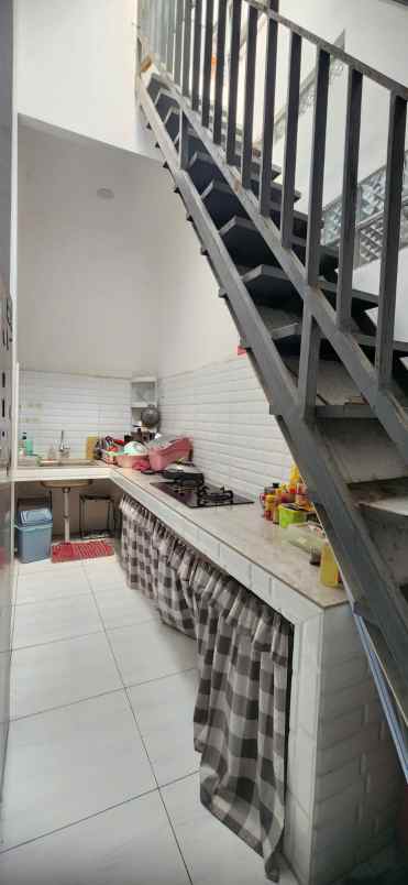 dijual rumah meruya ilir kembangan