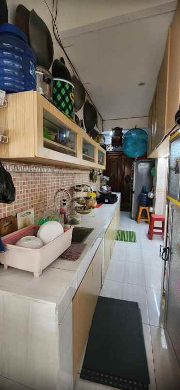 dijual rumah meruya ilir kembangan