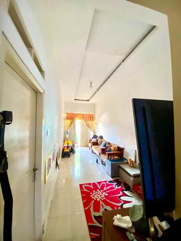 dijual rumah metland menteng cakung