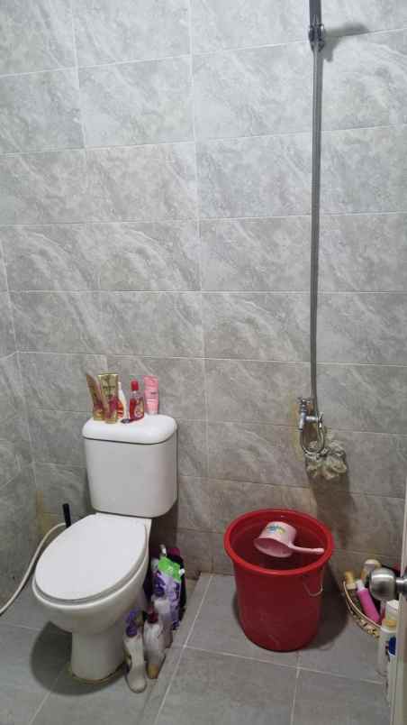 dijual rumah metland menteng cluster