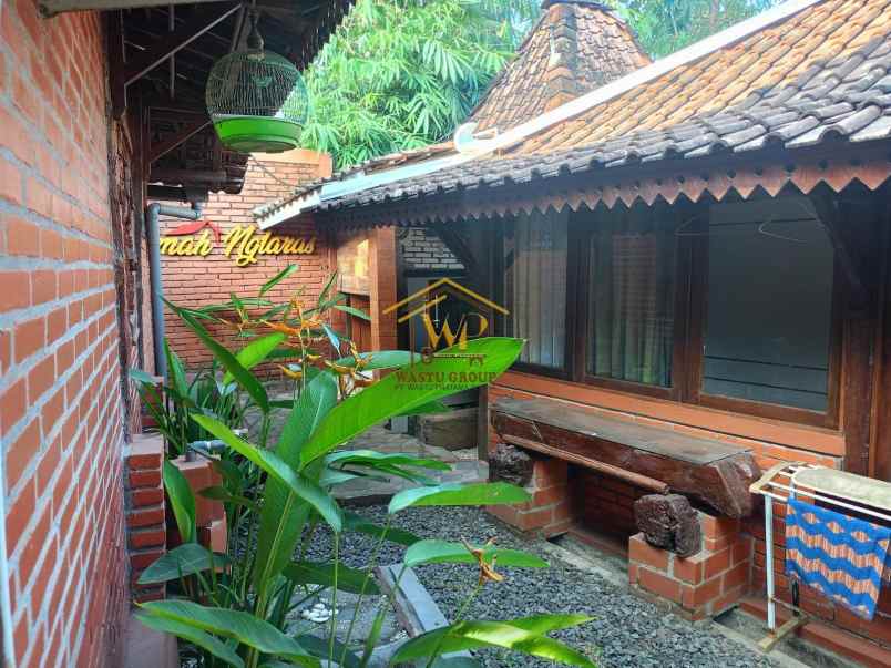 dijual rumah moyudan