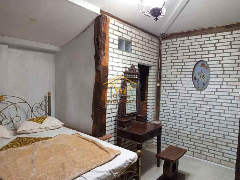 dijual rumah moyudan