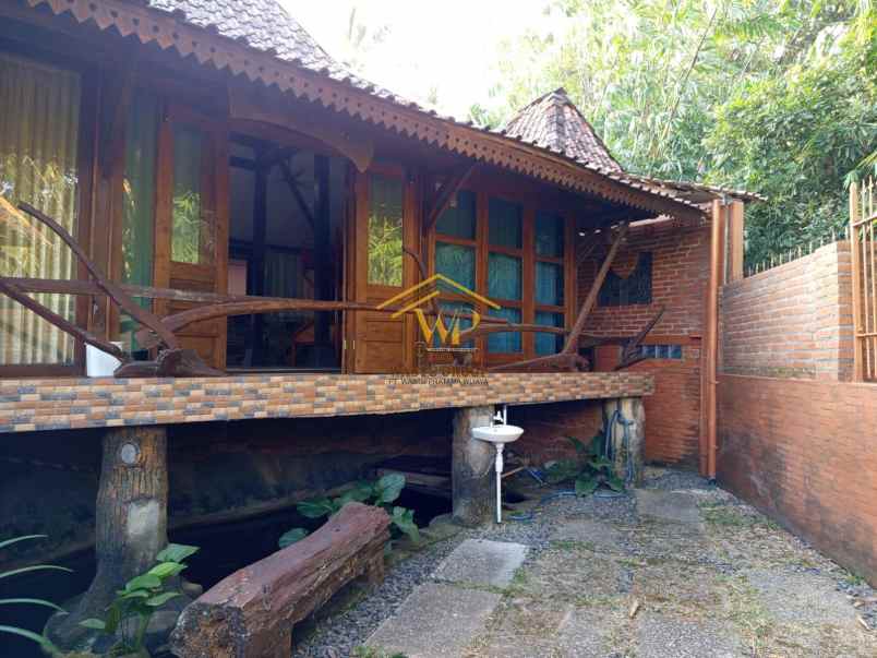 dijual rumah moyudan