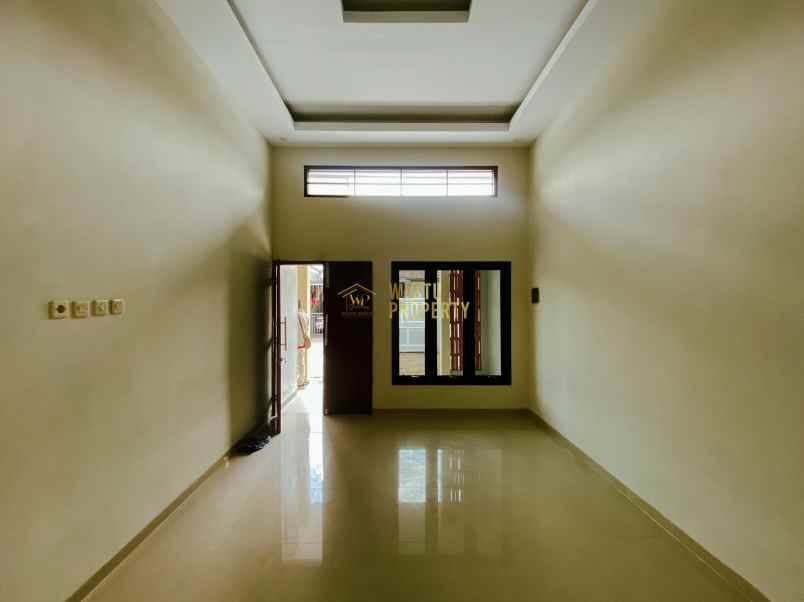 dijual rumah ngemplak